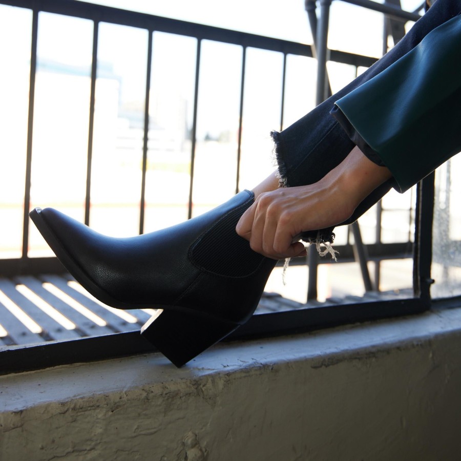 Women Vintage Havana Boots & Booties | Patron- Black