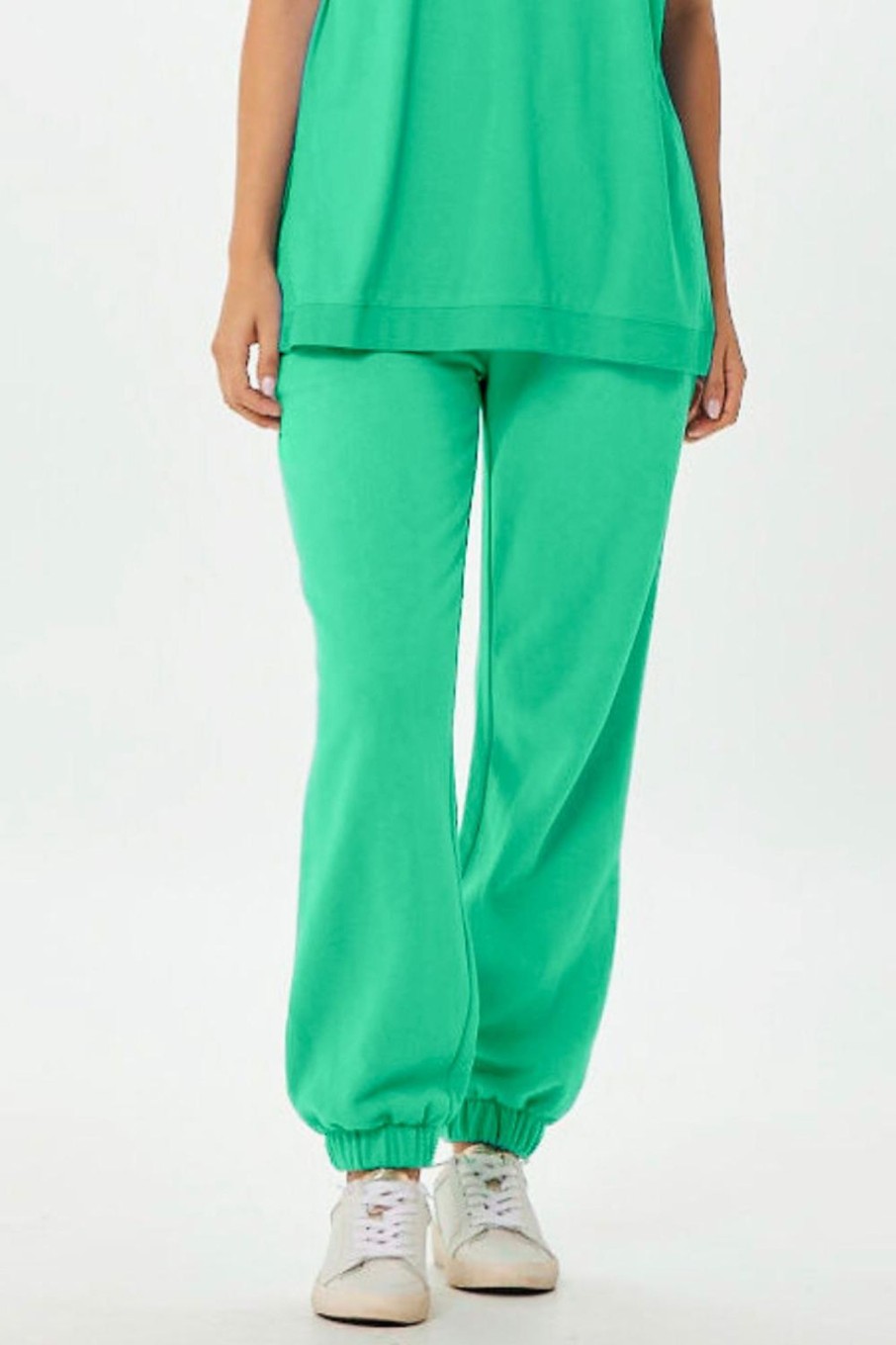 Women Vintage Havana Joggers | Surf Green Capri Jet Setter Surf Wash Jogger